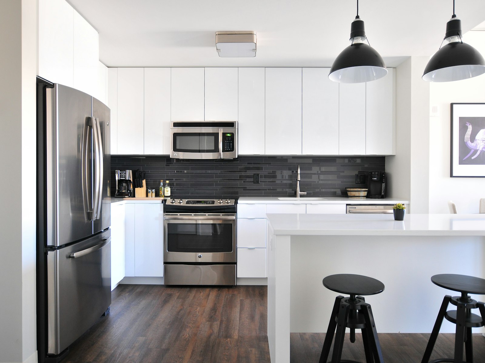 Kitchen and bath renovation - modern finishes in Clark County home